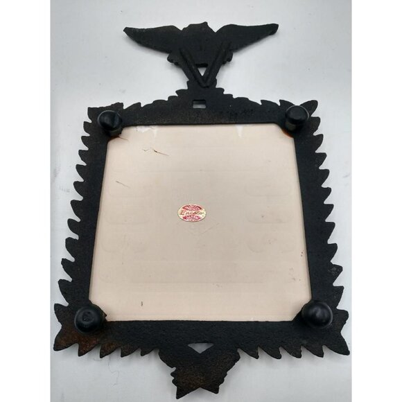 Vintage Cast Iron Enesco Wall Plaque With Ceramic Tile Featuring The Liberty Bel - Picture 2 of 4